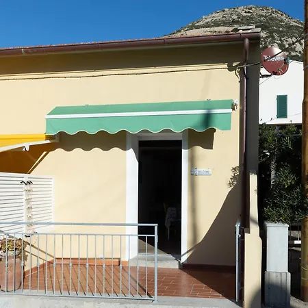 Casa Corsa - Goelba Pomonte (Livorno)