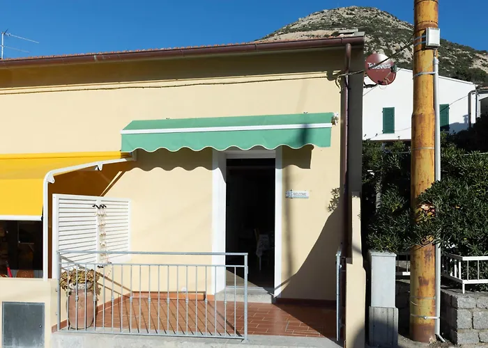 Casa Corsa - Goelba Pomonte